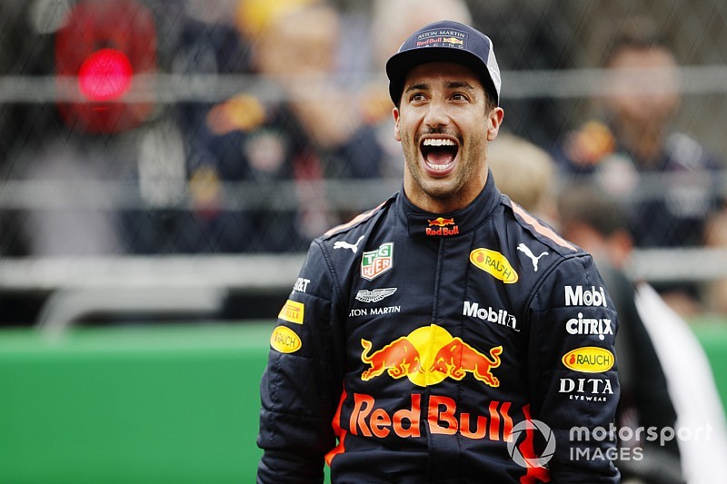 Ricciardo urla di gioia: