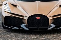 El motor V16 de Bugatti es atmosf&eacute;rico y mide 1 metro de largo