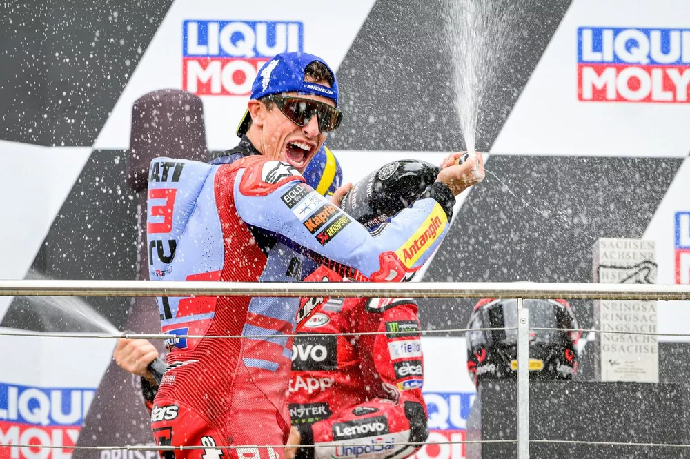 Podio: segundo Marc M&aacute;rquez, Gresini Racing