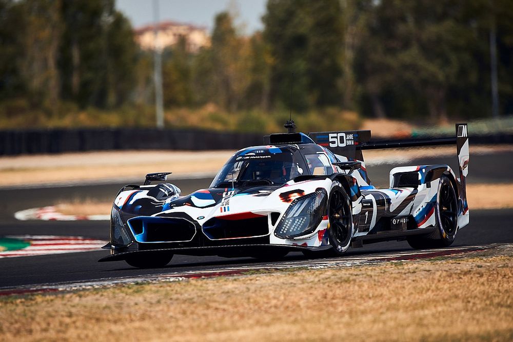 BMW Mハイブリッド V8 ルマン24h 2024 BMW M Hybrid V8 LMDh PURE V8 SOUND! 24H Le Mans 2024 - YouTube