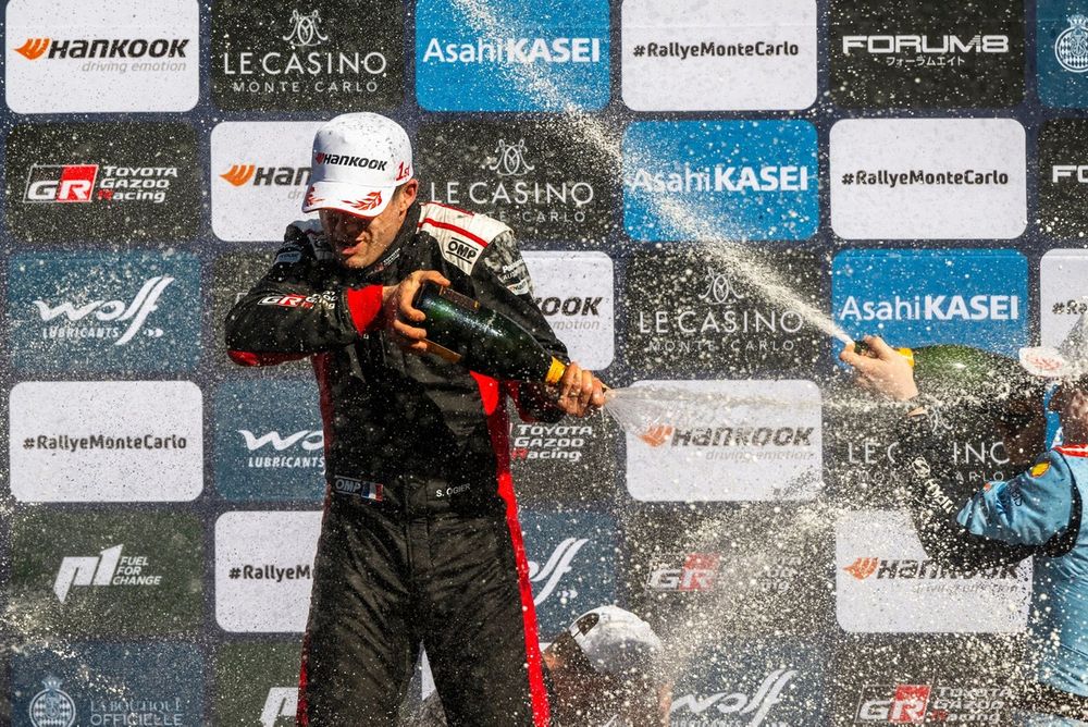 Podio: Ganador S&eacute;bastien Ogier, Toyota Gazoo Racing WRT