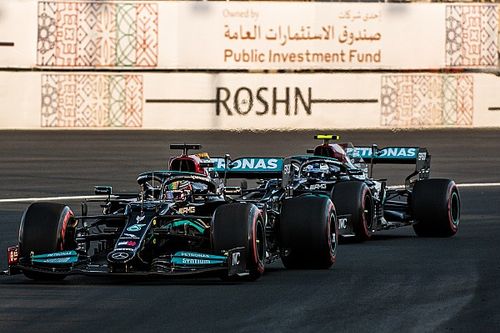 F1 - Hamilton reclama de trânsito de Jeddah: pior do que muitos lugares