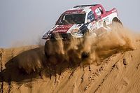 Dakar 2022, Stage 9: De Villiers leads Toyota 1-2-3, Loeb fifth