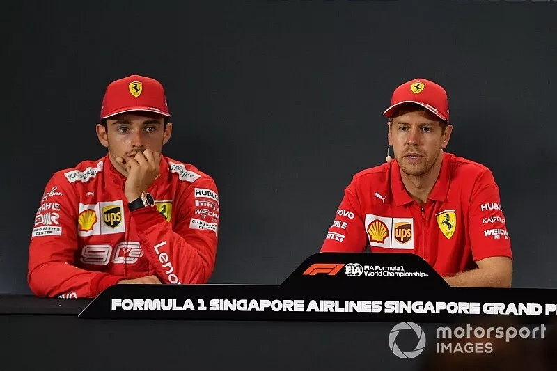 Le deuxi&egrave;me, Charles Leclerc, Ferrari, le vainqueur Sebastian Vettel, Ferrari, et le troisi&egrave;me, Max Verstappen, Red Bull Racing, lors de la conf&eacute;rence de presse
