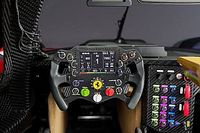 500 piezas y 18 meses de trabajo: el volante del Ferrari 499P