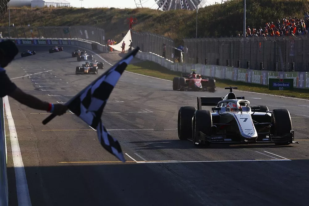 Marcus Armstrong,  Hitech Grand Prix