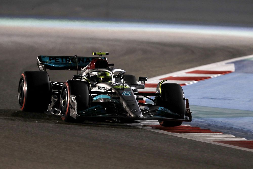 Lewis Hamilton, Mercedes W13