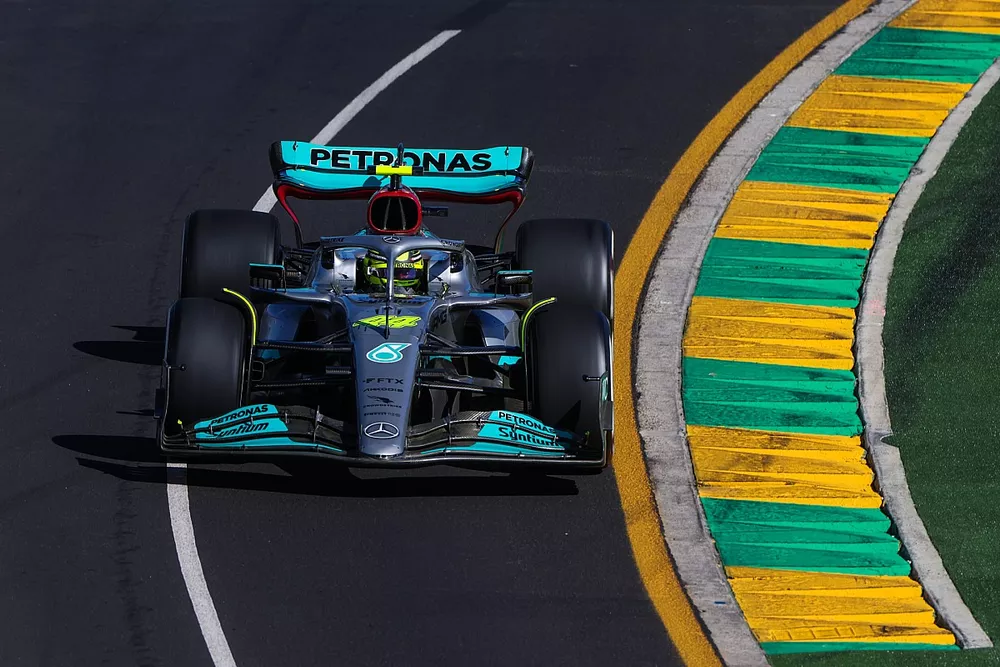 Lewis Hamilton, Mercedes W13