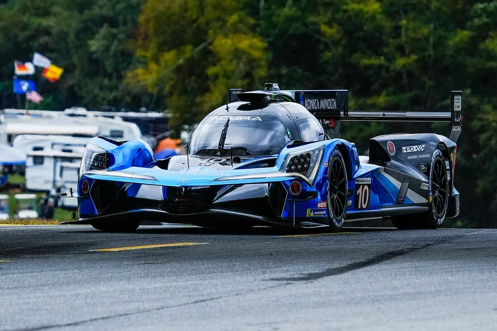#10 Wayne Taylor Racing Acura ARX-06: Ricky Taylor, Filipe Albuquerque, Louis Deletraz