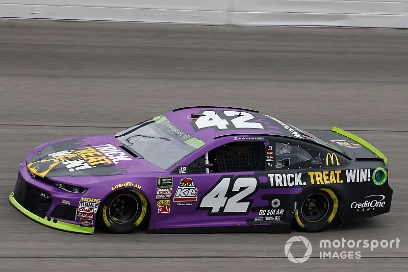 Kyle Larson, Chip Ganassi Racing, Chevrolet Camaro McDonald's Trick. Treat. Win!