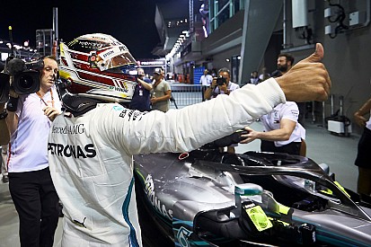 Singapur GP: Hamilton rahat kazandı, Verstappen ve Vettel podyumu tamamladı!