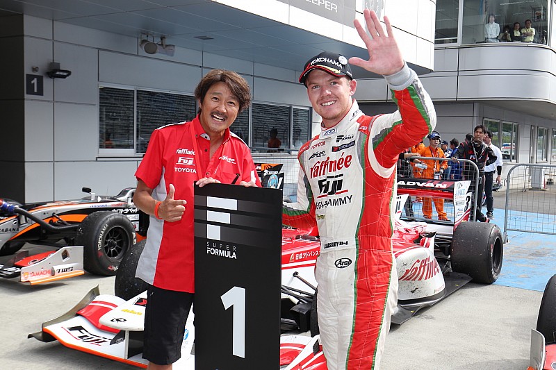 スーパーフォーミュラ富士決勝:キャシディ初優勝。石浦との激戦制す