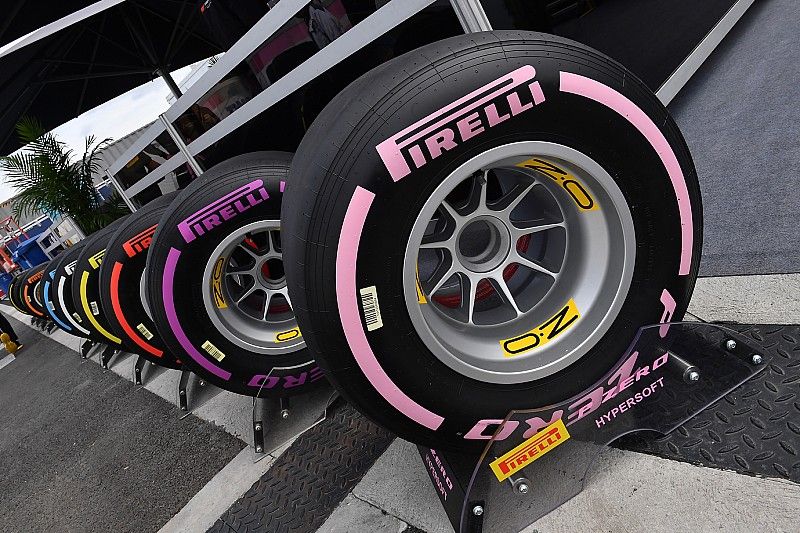 Neum&aacute;ticos Pirelli