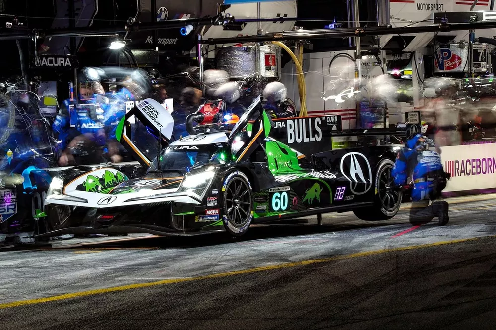 #60 Acura Meyer Shank Racing w/Curb Agajanian Acura ARX-06: Tom Blomqvist, Colin Braun, Scott Dixon