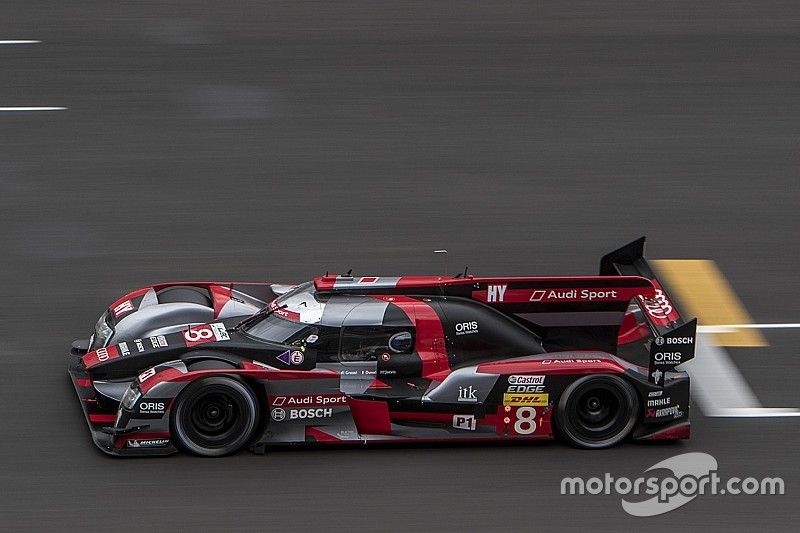 #8 Audi Sport Team Joest Audi R18 e-tron quattro: Lucas di Grassi, Loic Duval, Oliver Jarvis