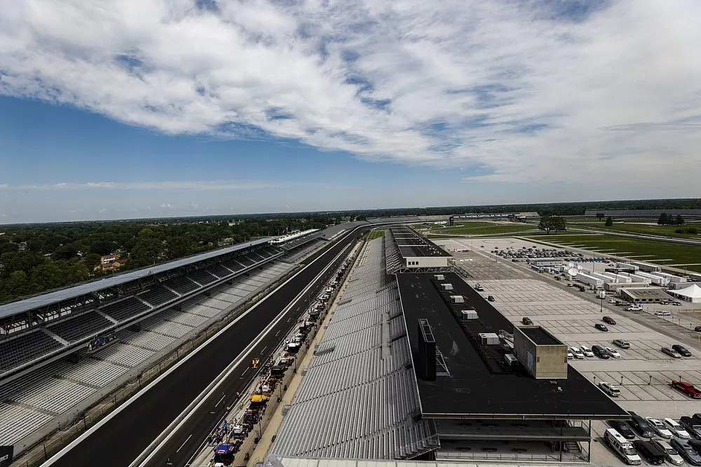 Indianapolis Motor Speedway, empty track