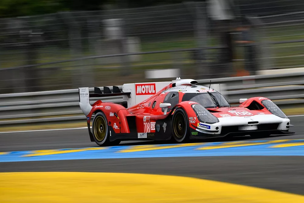 #708 Glickenhaus Racing Glickenhaus 007 LMH Hypercar, Luis Felipe Derani, Franck Mailleux, Olivier Pla