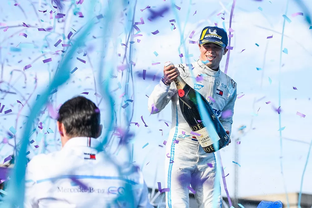 Champion Nyck de Vries, Mercedes-Benz EQ, on the championship podium