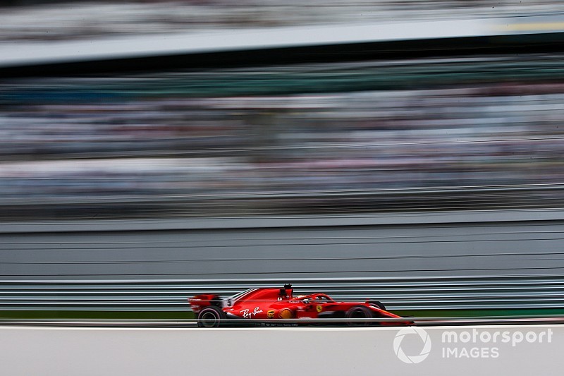 Vettel supera a Verstappen por un suspiro en los primeros libres de Rusia