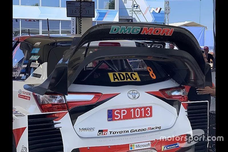 Yaris Rear Wing position