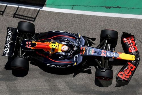 F1 - Tsunoda assume culpa por acidente "vergonhoso e frustrante" em Ímola: 'Tentei ser herói'