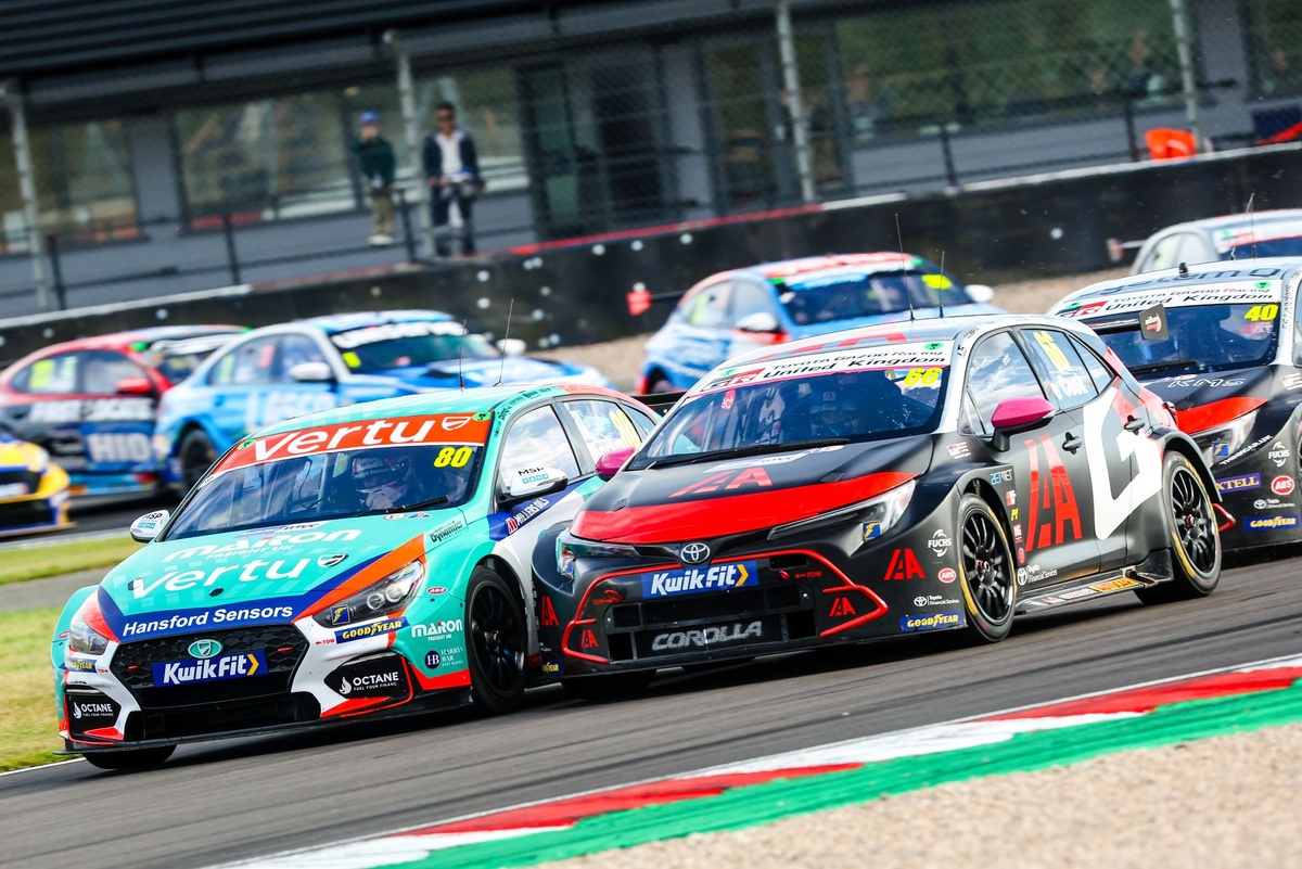 BTCC Brands Hatch: Cook triumphs in 2025 finale