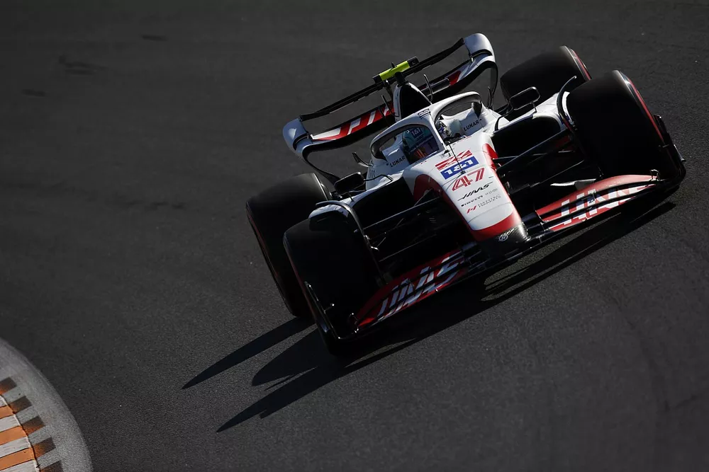 Mick Schumacher, Haas VF-22