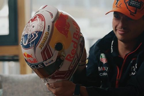 Verstappen presenta un casco especial para la F1 en Zandvoort