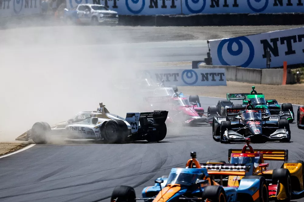 Rinus VeeKay, Ed Carpenter Racing Chevrolet, crash