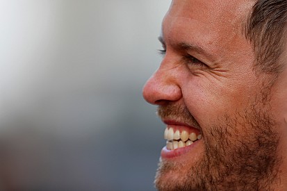 Vettel: "Visszatekintve, Monzában gázt kellett volna adnom, hogy kiüssem Hamiltont is"