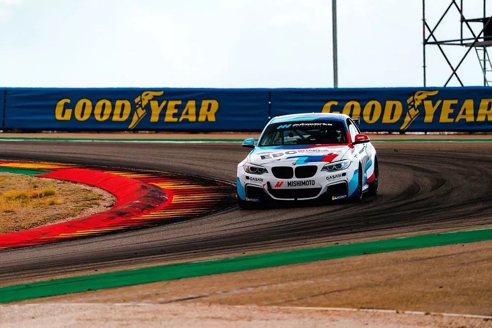 Hernandez y Hormigos, BMW (2)