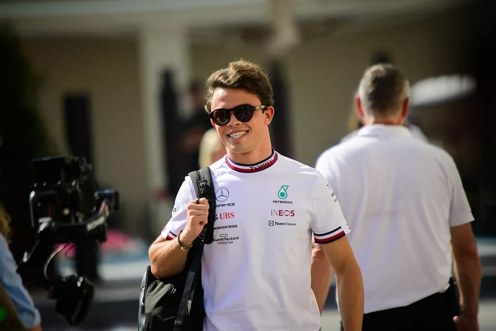 Nyck de Vries, Mercedes 