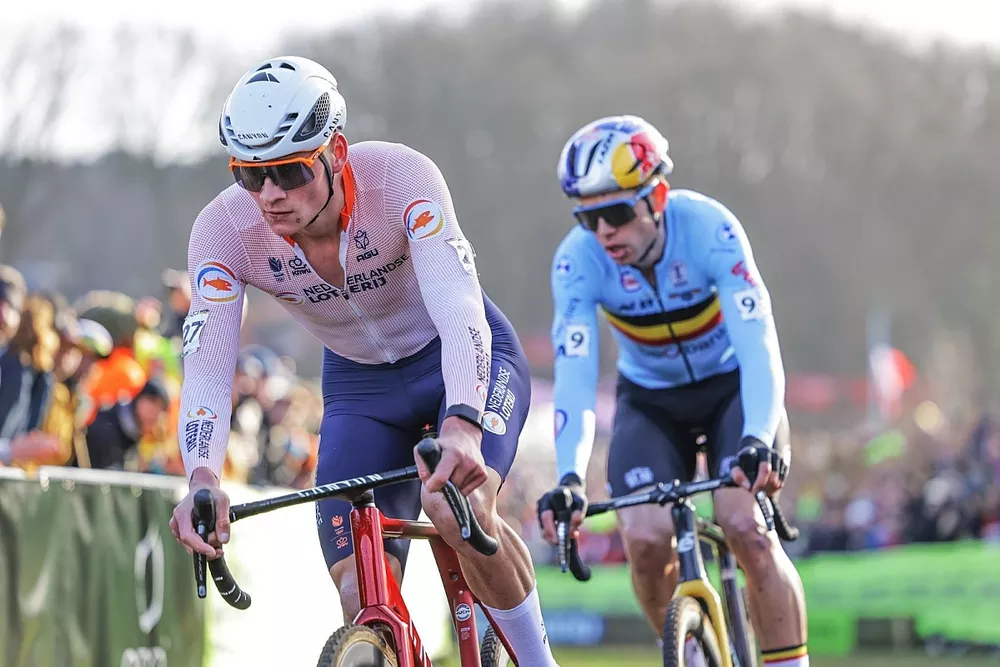 mathieu van der poel en wout van aert (foto UCI)