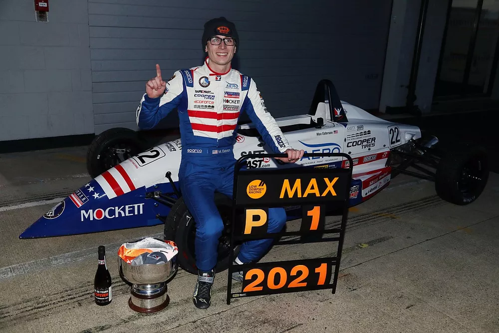 Max Esterson, Ray GR16 