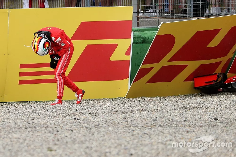 Sebastian Vettel, Ferrari SF71H revient en marchant apr&egrave;s son crash