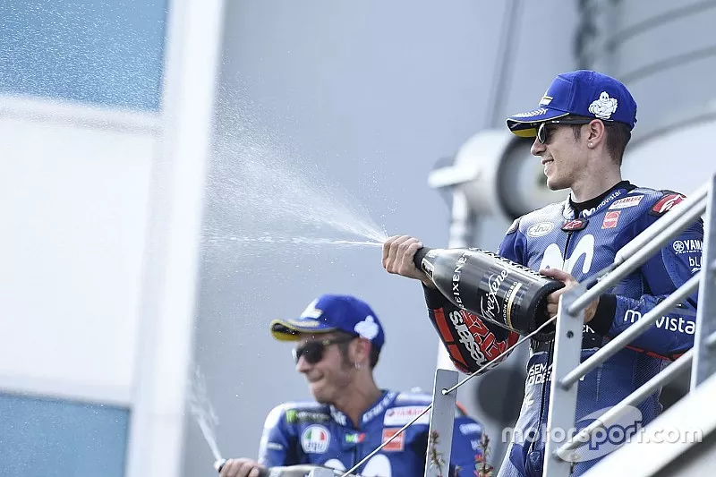 Podio: tercer clasificado Maverick Vi&ntilde;ales, Yamaha Factory Racing