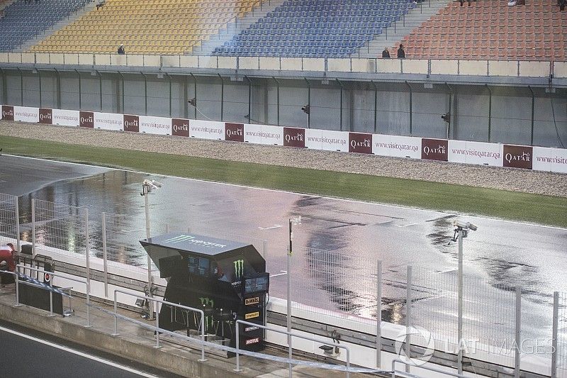 Rain in Qatar