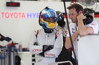Alonso: "El Toyota acelera como un cohete"