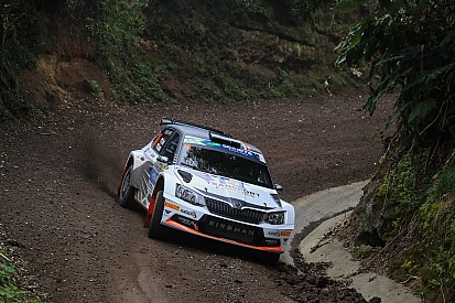 Hubert Ptasezk prepara le Canarie con Simone Campedelli