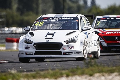 Victoria de Muller en la carrera 2, con Guerrieri tercero