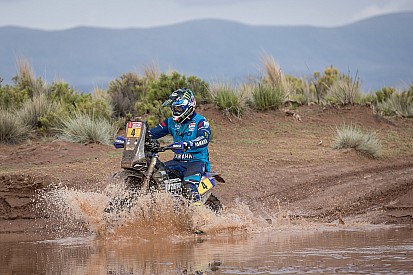 El líder de motos abandona el Dakar con un neumotórax