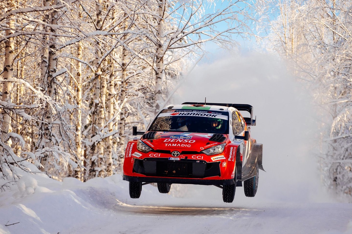 WRC Sweden: Elfyn Evans heads Toyota 1-2-3-4 into final day
