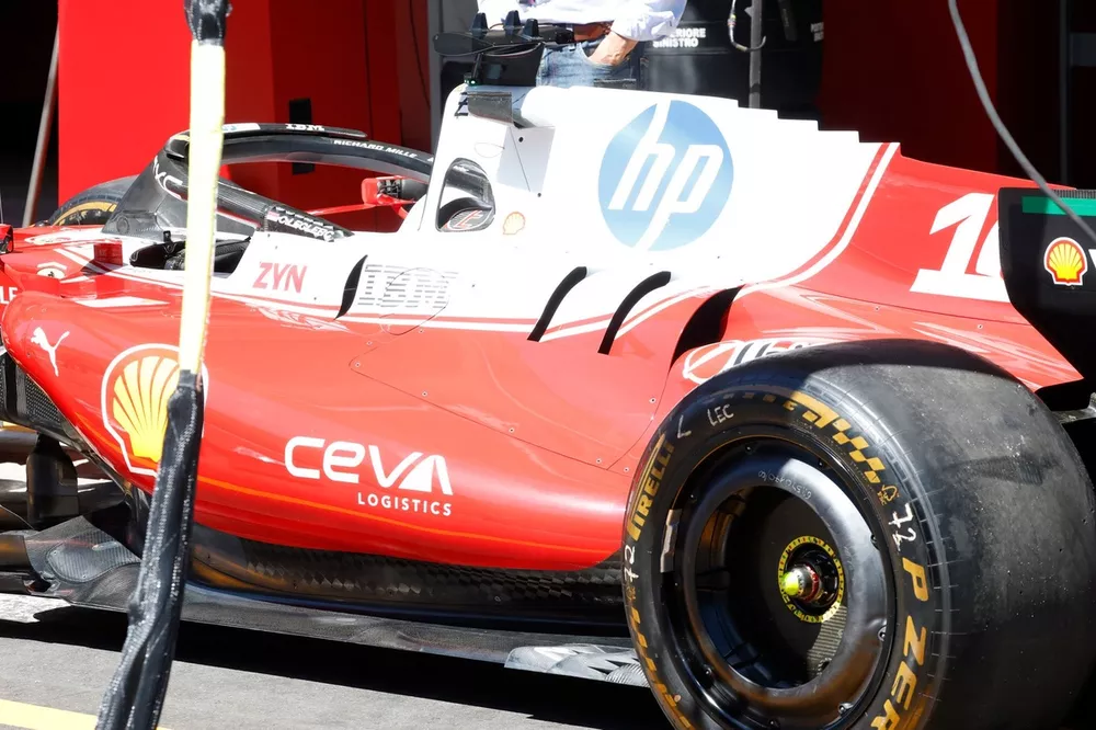 Detalle técnico del coche Ferrari
