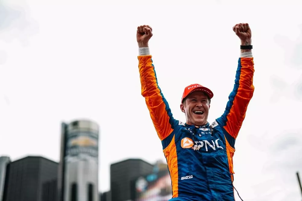 Race winner Scott Dixon, Chip Ganassi Racing Honda