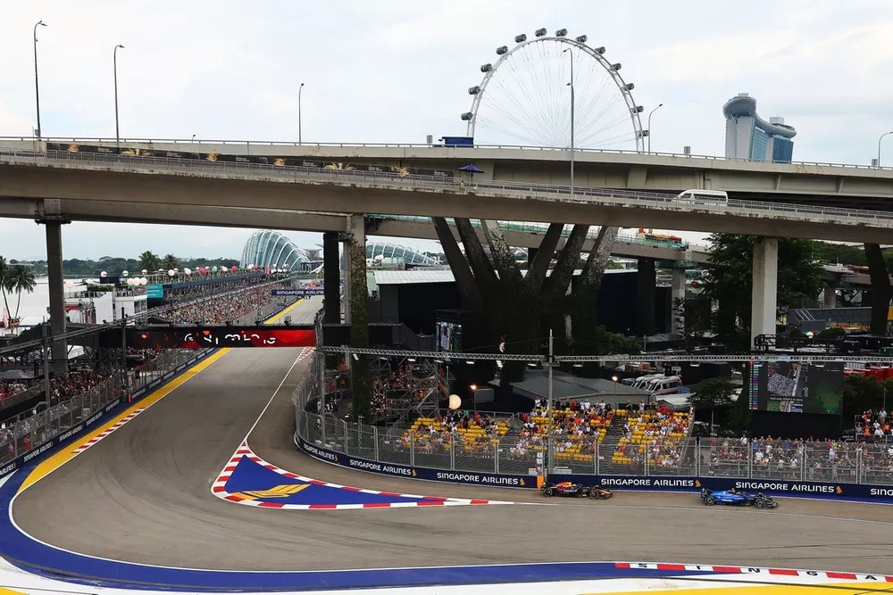 Max Verstappen, Red Bull Racing, Carlos Sainz, Williams