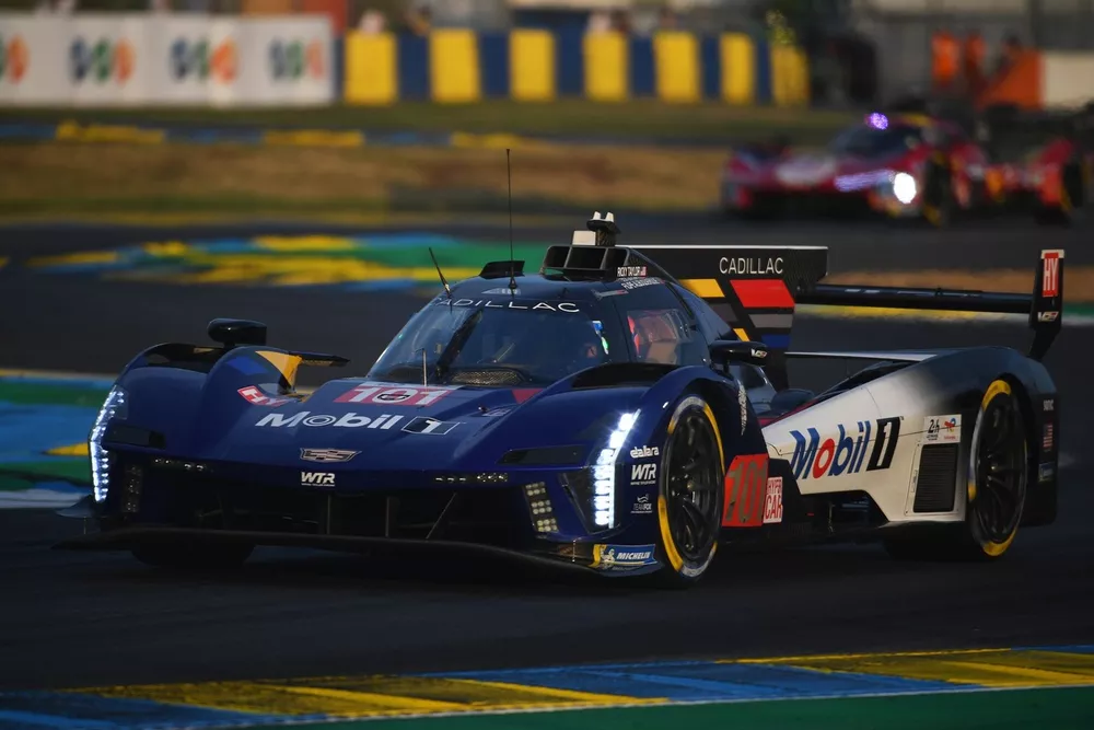 #101 Cadillac WTR Cadillac V-Series.R: Ricky Taylor, Jordan Taylor, Filipe Albuquerque