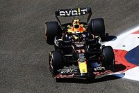 Checo Pérez molesto con la tercera posición para la carrera de Bakú