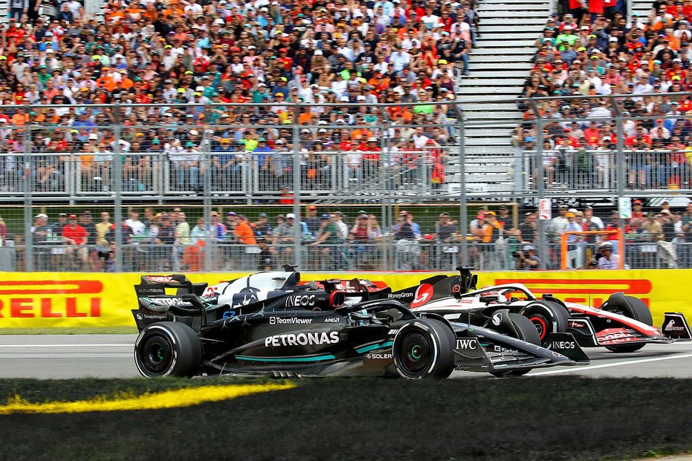 George Russell, Mercedes F1 W14, Kevin Magnussen, Haas VF-23