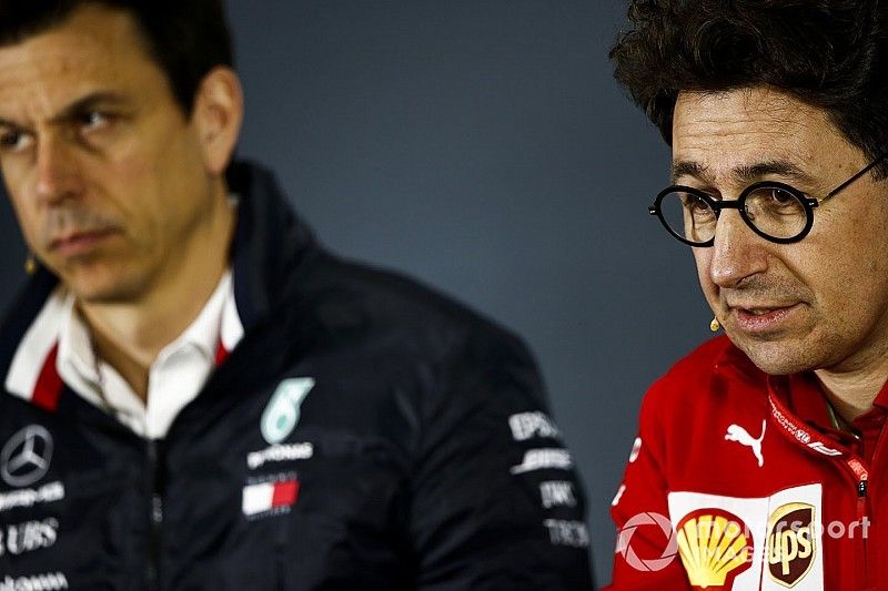 Toto Wolff, Executive Director (Business), Mercedes AMG, and Mattia Binotto, Team Principal Ferrari, in the Friday Press Conference