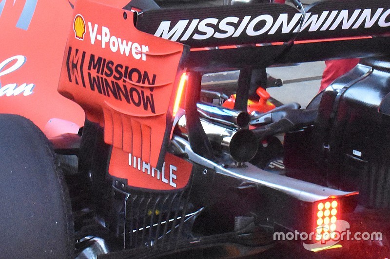 Hova tűnt egy kipufogócső a Ferrari SF90-ről?